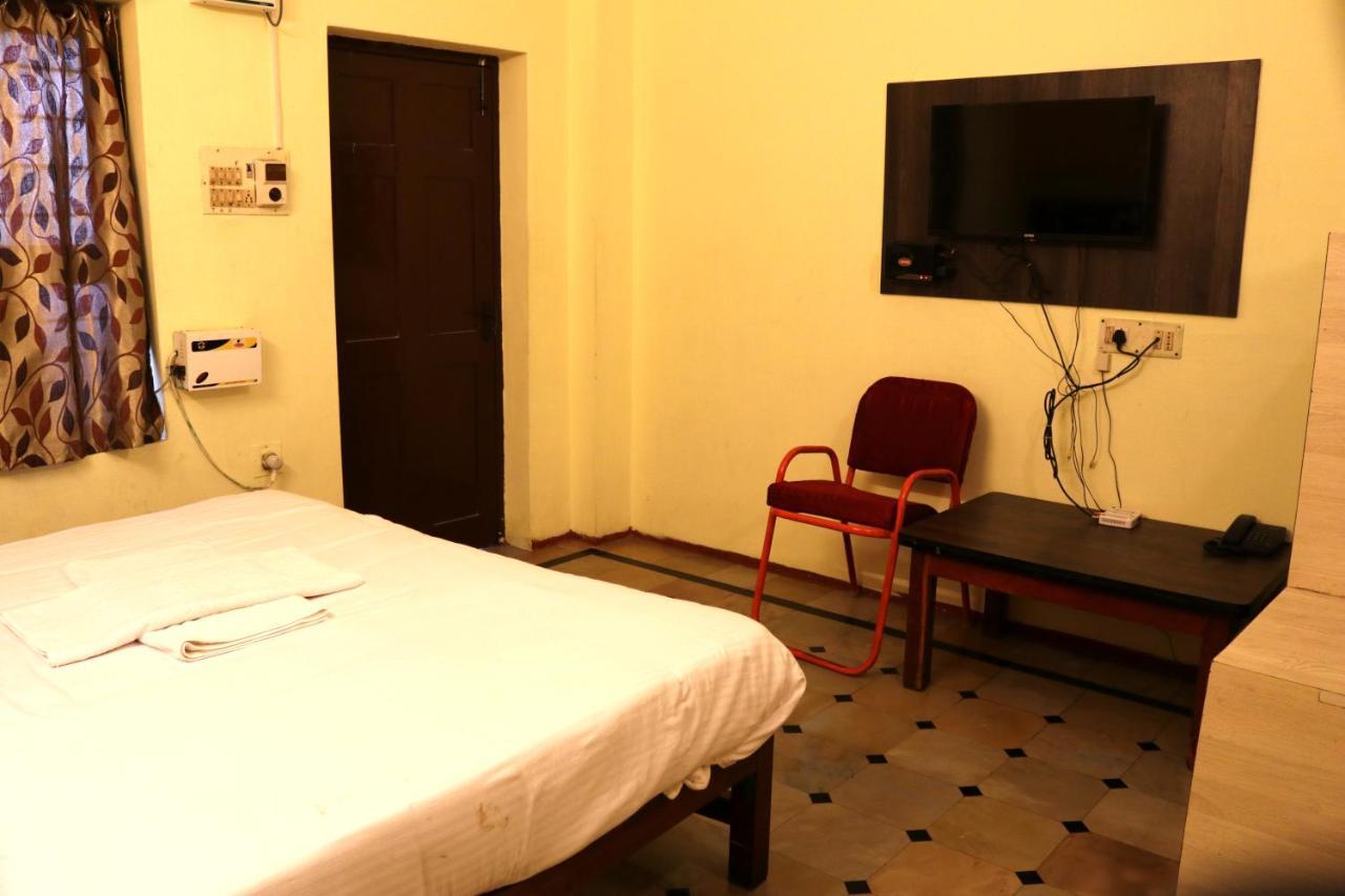 Hotel Siva Sakthi Tiruvannāmalai Eksteriør billede