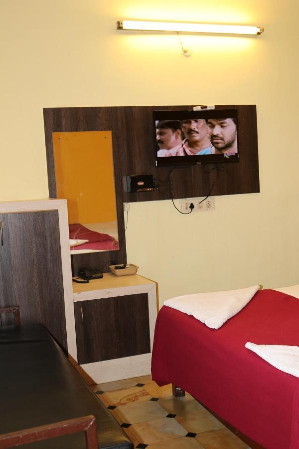 Hotel Siva Sakthi Tiruvannāmalai Eksteriør billede