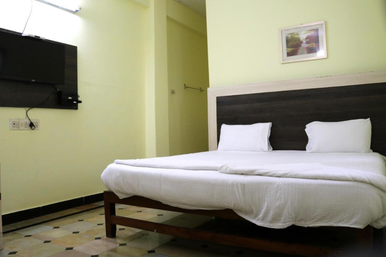 Hotel Siva Sakthi Tiruvannāmalai Eksteriør billede
